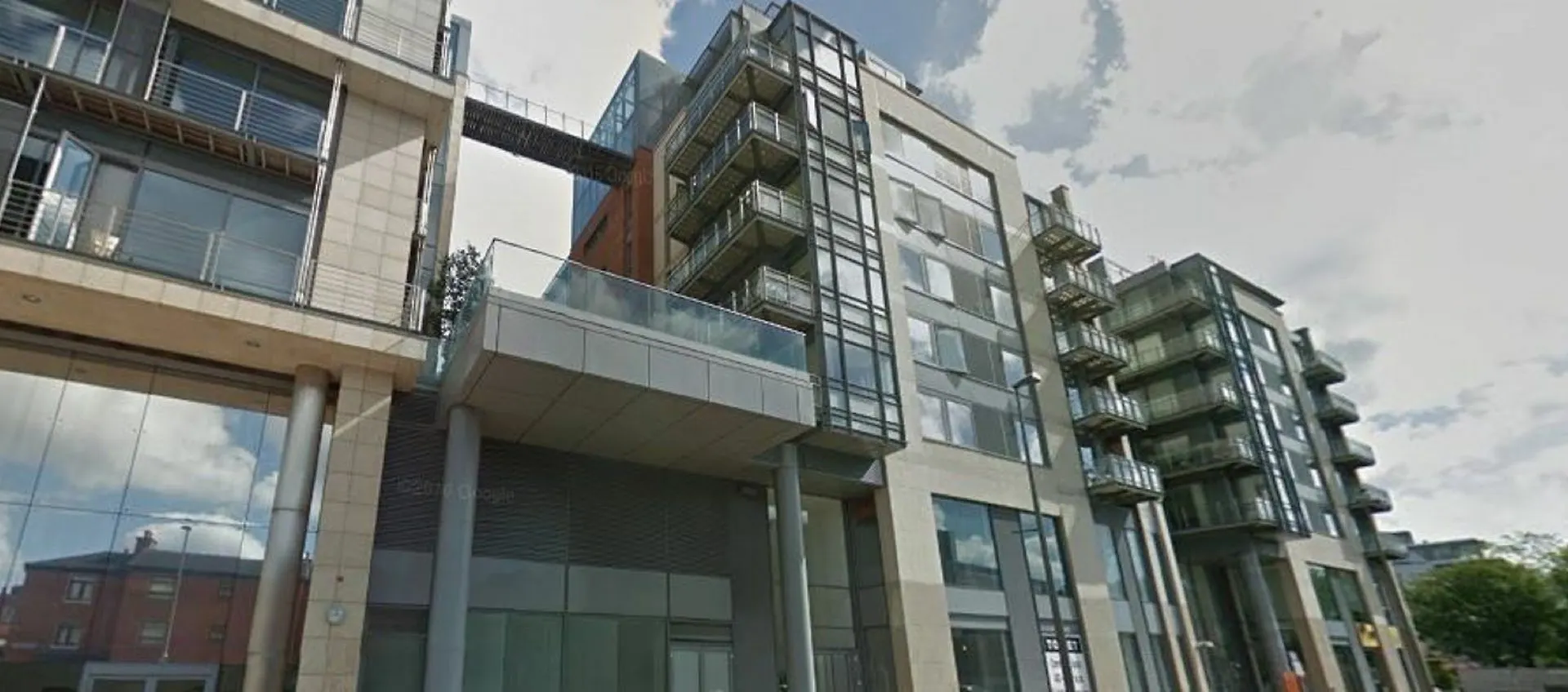 Penthouse Apartment In Smithfield Dublin 0*,
